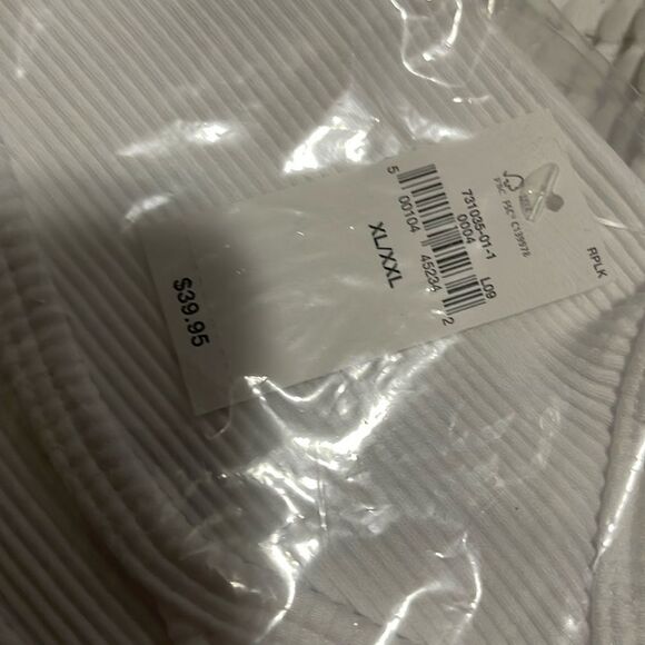 NWT- GAP- XL/XXL - Picture 4 of 5